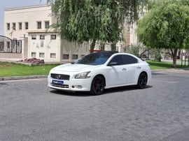 Nissan Maxima Used 2013 Nissan Maxima for sale in Dubai