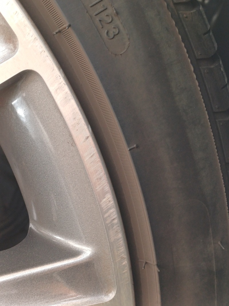 Used 2015 Mercedes S400 for sale in Dubai