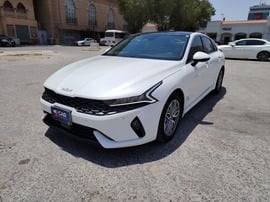Kia K5 Used 2023 Kia K5 for sale in Al Khobar