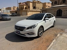 Hyundai Sonata Used 2017 Hyundai Sonata for sale in Riyadh