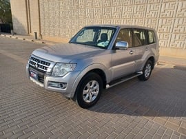 Mitsubishi Pajero Used 2017 Mitsubishi Pajero for sale in Riyadh