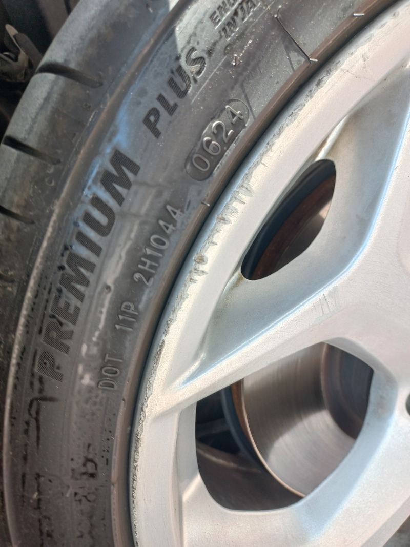 Used 2014 Ford Focus for sale in Dubai
