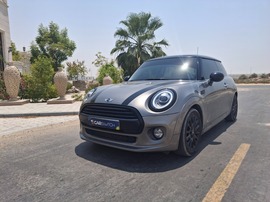 MINI Cooper Used 2017 MINI Cooper for sale in Dubai