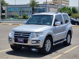 Mitsubishi Pajero Used 2016 Mitsubishi Pajero for sale in Jeddah