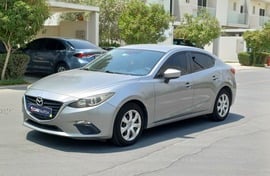 Mazda 3 Used 2016 Mazda 3 for sale in Dubai