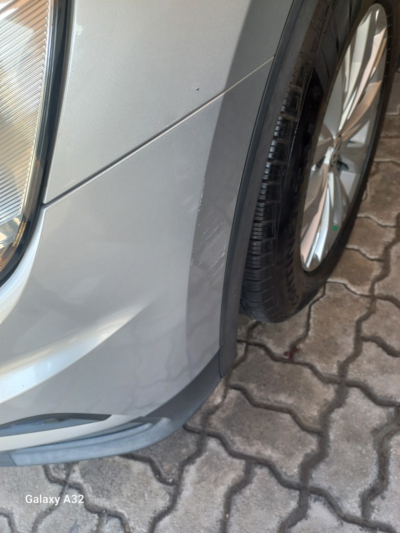 Used 2018 Volkswagen Tiguan for sale in Abu Dhabi