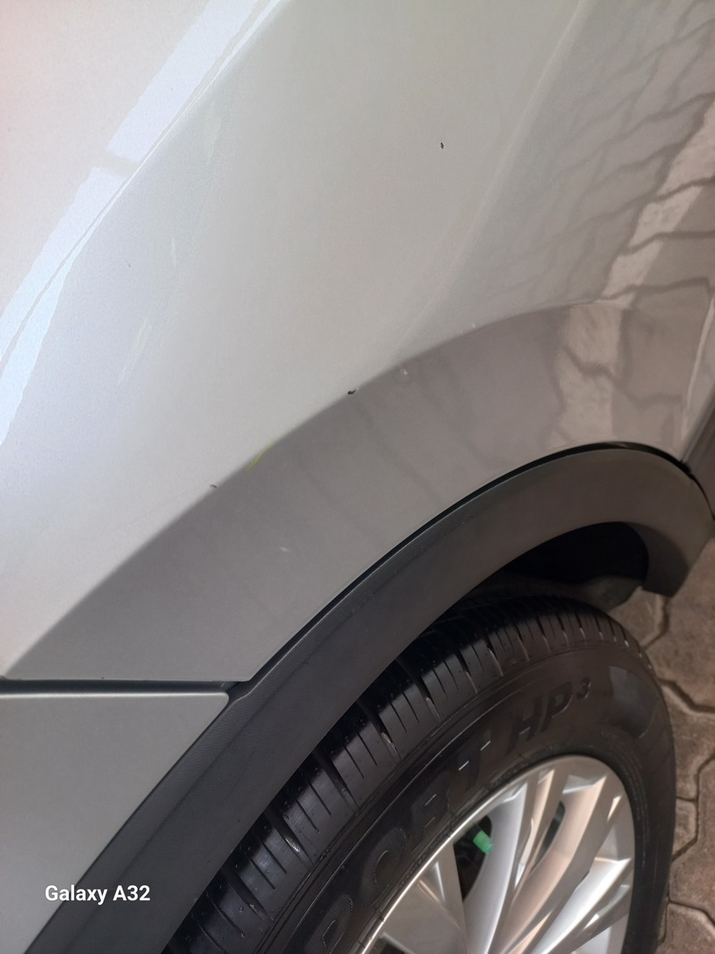 Used 2018 Volkswagen Tiguan for sale in Abu Dhabi