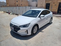 Used 2019 Hyundai Elantra for sale in Riyadh