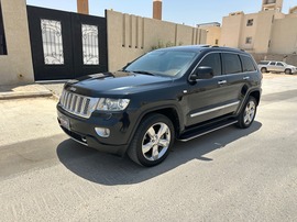 Jeep Grand Cherokee Used 2013 Jeep Grand Cherokee for sale in Riyadh