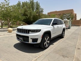جيب جراند شيروكي مستعمله 2022 جيب جراند شيروكي للبيع فى الرياض