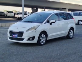 Peugeot 5008 Used 2015 Peugeot 5008 for sale in Jeddah