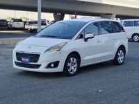 Used 2015 Peugeot 5008 for sale in Jeddah