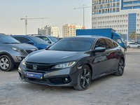 مستعمله 2021 هوندا سيفيك للبيع فى دبي