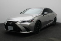 Used 2023 Lexus ES350 for sale in Abu Dhabi