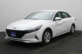 Hyundai Elantra Used 2023 Hyundai Elantra for sale in Abu Dhabi