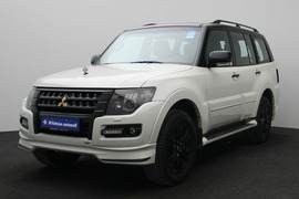 Mitsubishi Pajero Used 2020 Mitsubishi Pajero for sale in Abu Dhabi