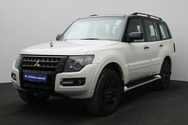Mitsubishi Pajero Used 2020 Mitsubishi Pajero for sale in Dubai