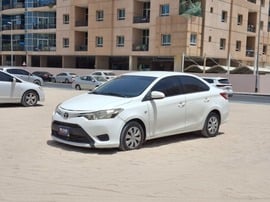 Toyota Yaris Used 2016 Toyota Yaris for sale in Dubai