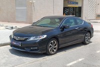 Used 2017 Honda Accord for sale in Dubai
