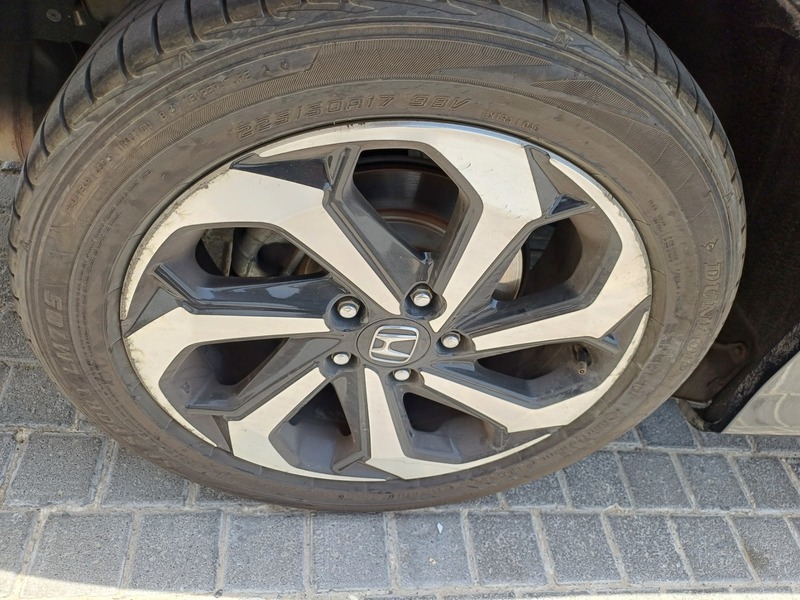 Used 2017 Honda Accord for sale in Dubai