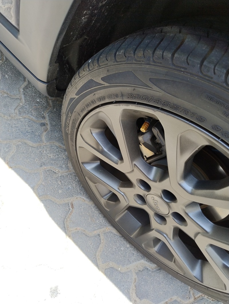 Used 2019 Jeep Compass for sale in Abu Dhabi