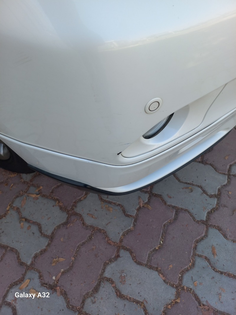 مستعمله 2012 لكزس RX350 للبيع فى أبوظبي