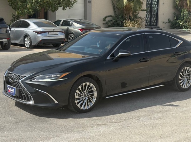 lexus