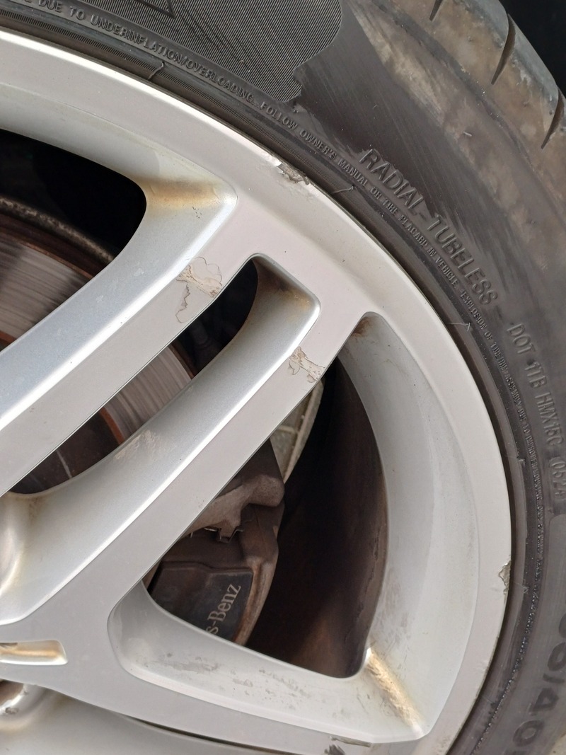 Used 2014 Mercedes ML350 for sale in Abu Dhabi