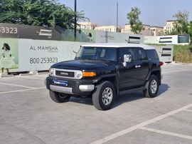 Toyota FJ Cruiser Used 2014 Toyota FJ Cruiser for sale in Sharjah