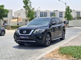 Nissan Pathfinder Used 2018 Nissan Pathfinder for sale in Dubai