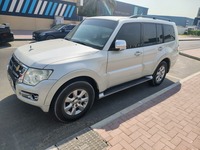 Used 2015 Mitsubishi Pajero for sale in Dubai