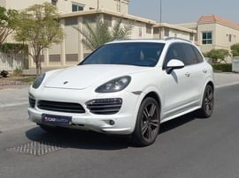 Porsche Cayenne S Used 2012 Porsche Cayenne S for sale in Dubai