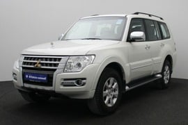 Mitsubishi Pajero Used 2022 Mitsubishi Pajero for sale in Dubai
