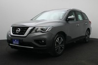 Used 2020 Nissan Pathfinder for sale in Dubai