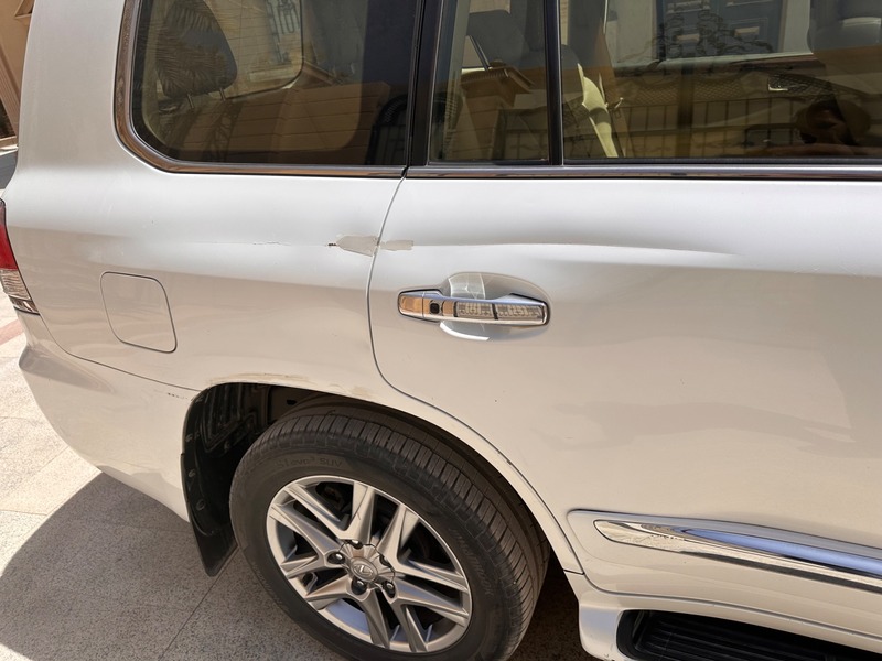 Used 2013 Lexus LX570 for sale in Riyadh