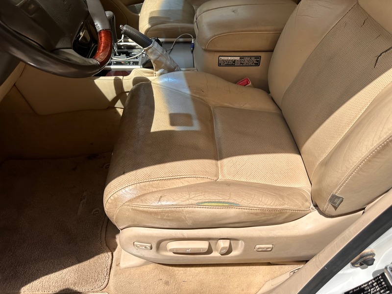 Used 2013 Lexus LX570 for sale in Riyadh