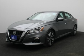 Nissan Altima Used 2020 Nissan Altima for sale in Abu Dhabi