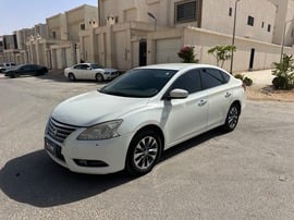 Nissan Sentra Used 2016 Nissan Sentra for sale in Riyadh