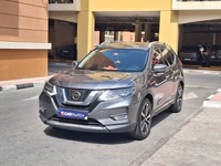 Used 2018 Nissan X-Trail for sale in Dubai