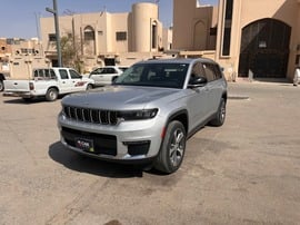 جيب جراند شيروكي مستعمله 2023 جيب جراند شيروكي للبيع فى الرياض