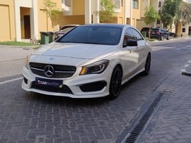 Mercedes CLA250 Used 2016 Mercedes CLA250 for sale in Abu Dhabi