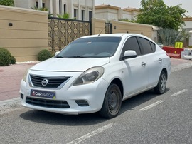 Nissan Sunny Used 2014 Nissan Sunny for sale in Dubai
