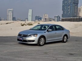 Volkswagen Passat Used 2016 Volkswagen Passat for sale in Sharjah
