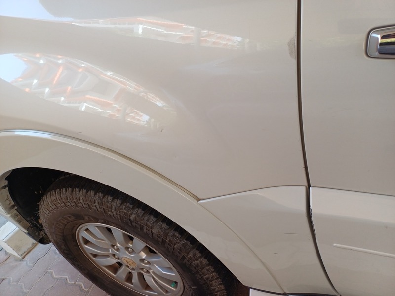 Used 2015 Mitsubishi Pajero for sale in Dubai