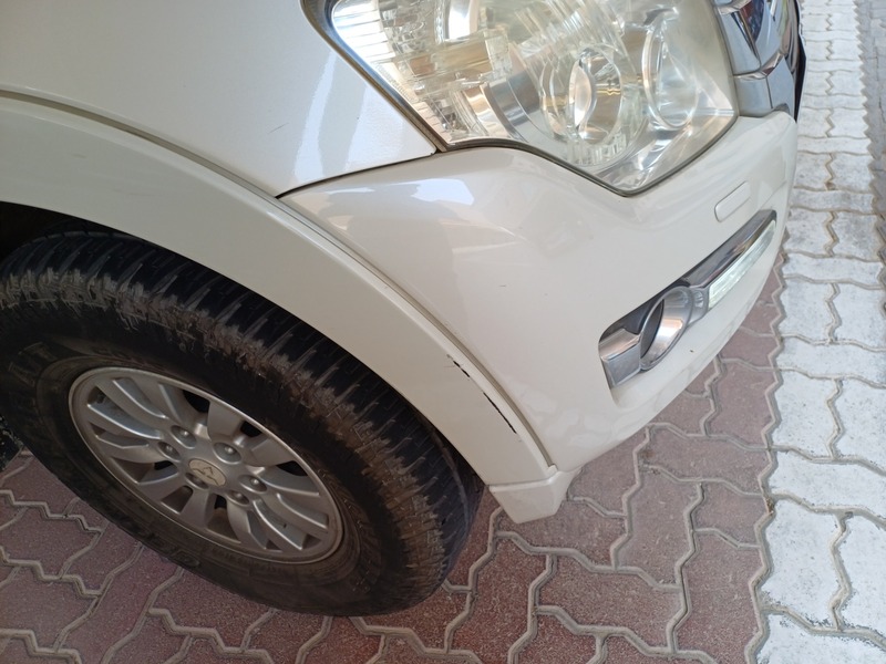 Used 2015 Mitsubishi Pajero for sale in Dubai