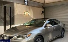 Lexus ES350 Used 2016 Lexus ES350 for sale in Al Khobar
