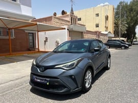 Toyota C-HR Used 2020 Toyota C-HR for sale in Dammam