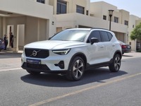 فولفو XC40