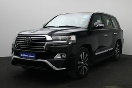 Toyota Land Cruiser Used 2018 Toyota Land Cruiser for sale in Dubai