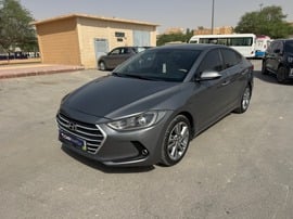Hyundai Elantra Used 2017 Hyundai Elantra for sale in Riyadh